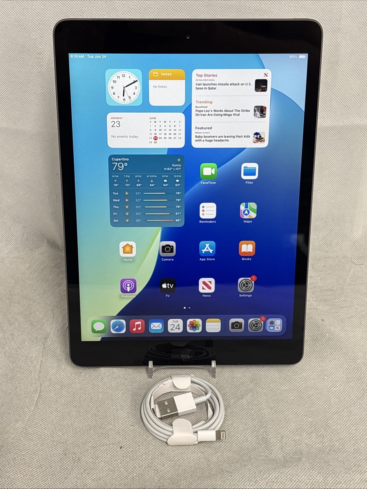 Apple iPad 7th Gen Wi-Fi - Space Gray Read