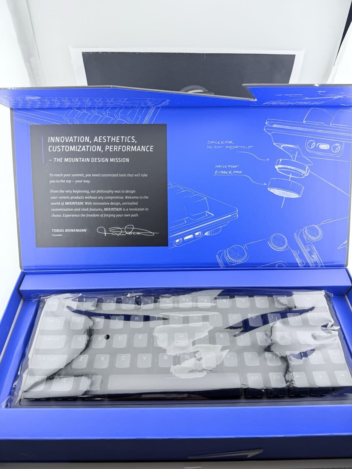 MOUNTAIN Everest 60 Mechanical Gaming Keyboard, ANSI RGB “ LINEAR 45”