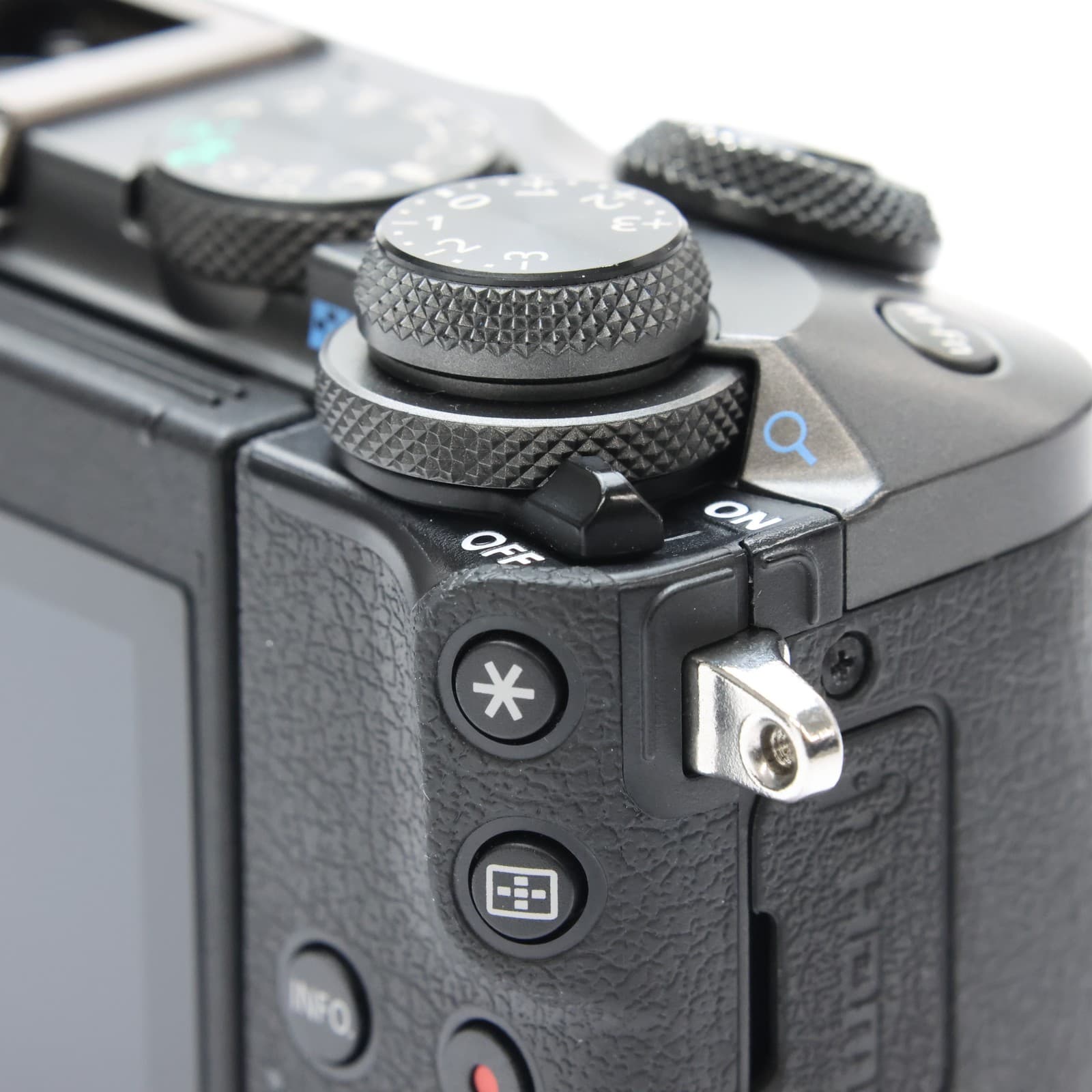 Canon EOS M6 24.2MP Mirrorless Digital Camera Body (Black) 12