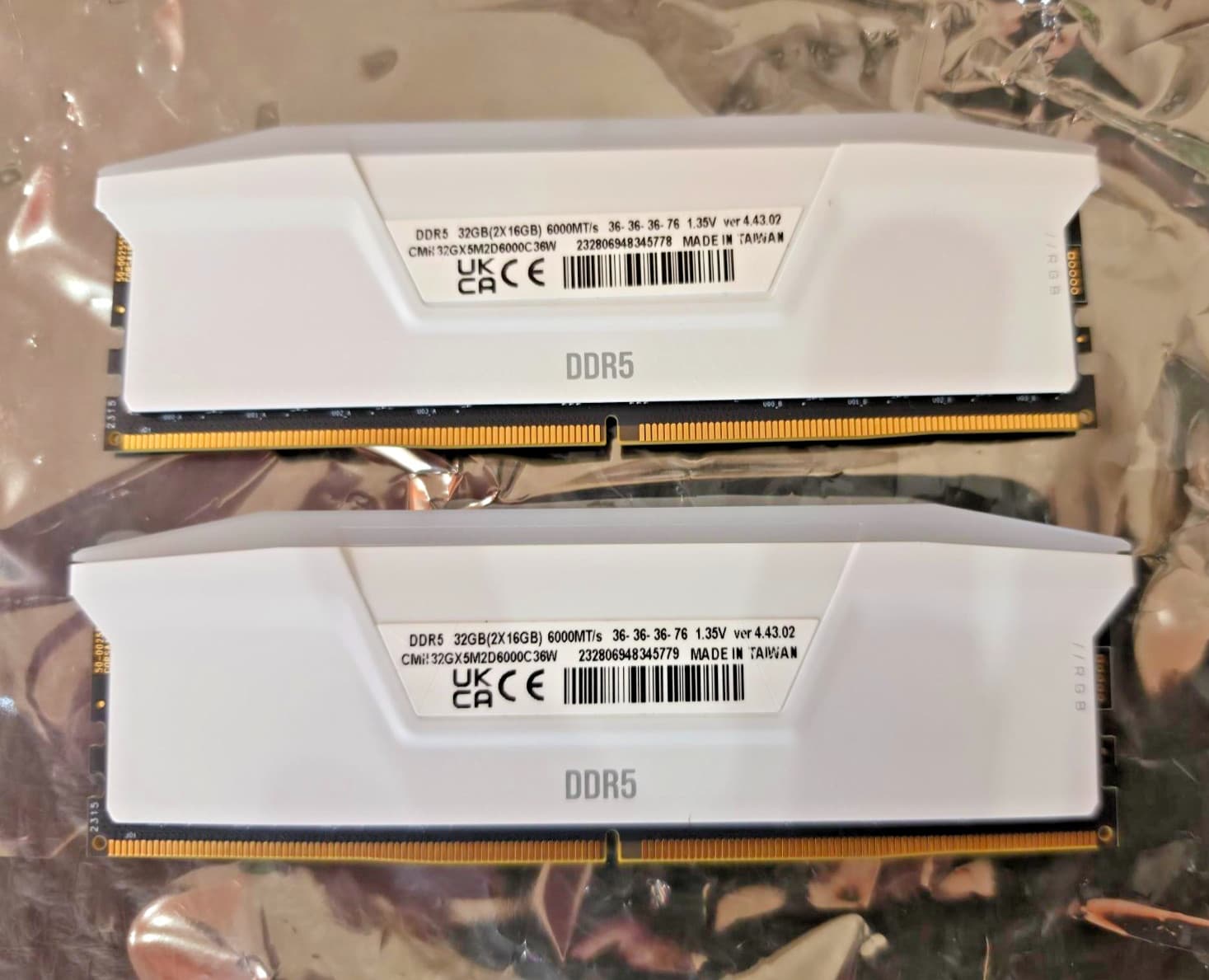 Corsair Vengeance RGB DDR5 RAM (2x16GB) 6000MHz (CMH32GX5M2D6000C36W)