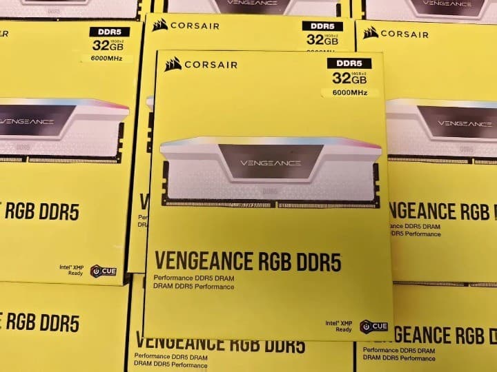 Corsair Vengeance RGB DDR5 (2x16GB) 6000MHz DIMM Intel XMP Ready RAM White