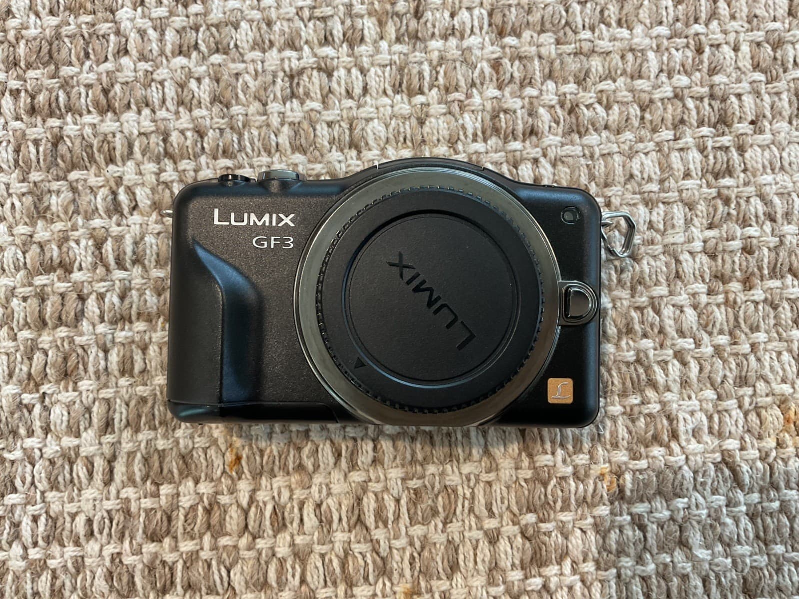 Panasonic Lumix GF3 12.1 MP Mirrorless Digital Camera - Body Only - Near