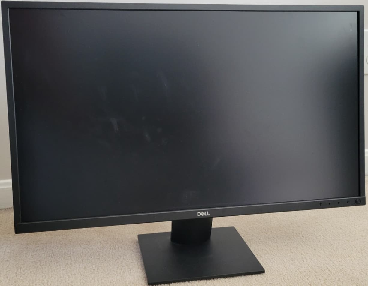 Dell 27" Full HD 1920 x 1080 60 Hz D-Sub - Very Clean