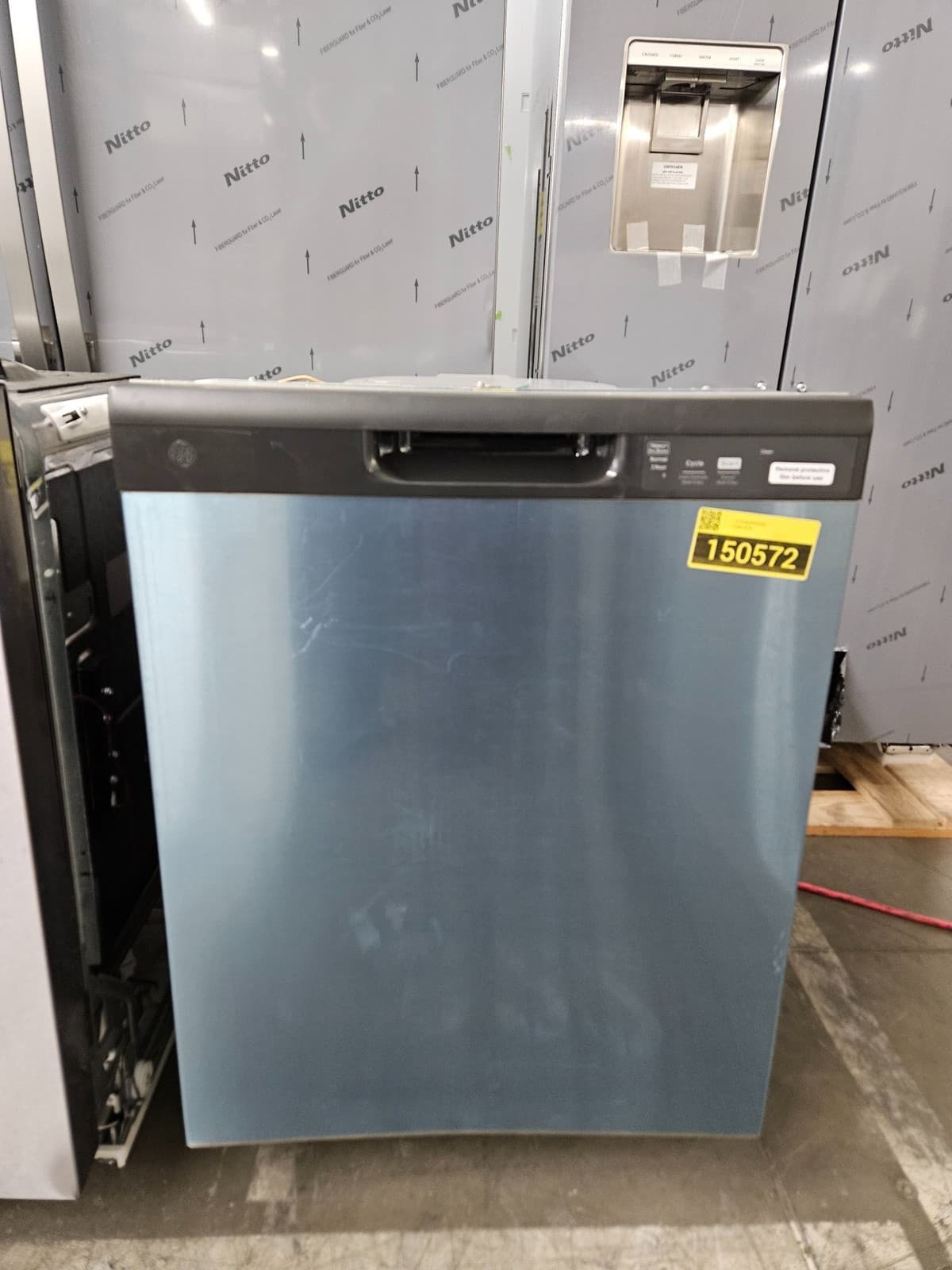 GE GDF460PSTSS 24" Stainless Steel Fully Integrated Dishwasher NOB