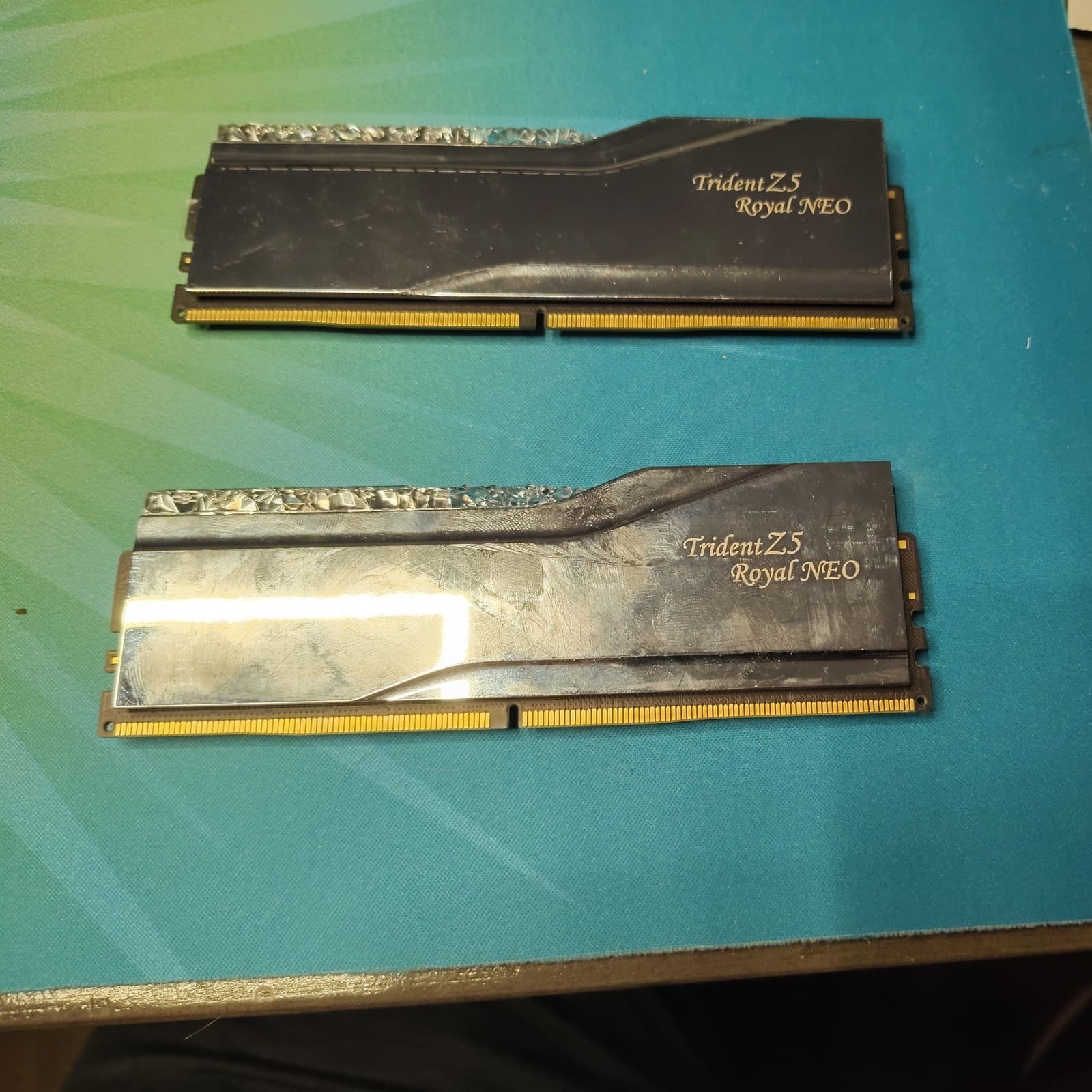 G.Skil Trident Z5 Royal Neo DDR5 RAM 2X16Gb AMD EXPO 6000 CL28-36-36-96