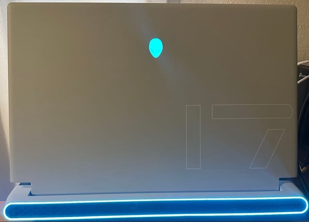 Alienware x17 R2 i7-12700H RTX 3070 Ti 17.3” 360Hz