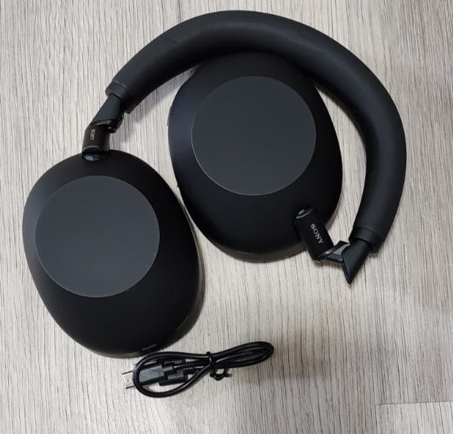 Sony WH-1000XM6 The Best Wireless Noise Canceling Headphones (Black) 4